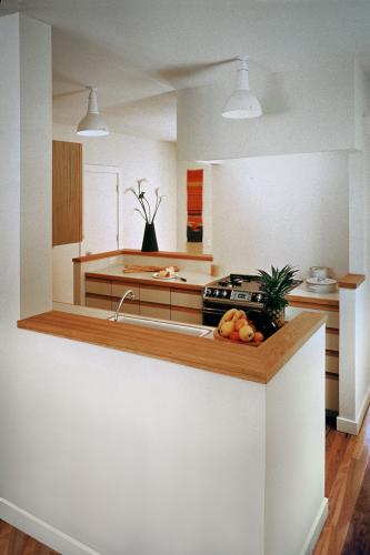 A small kitchenette